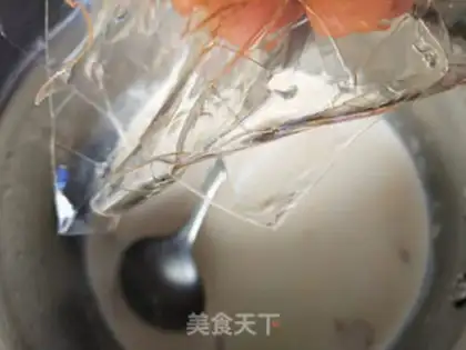 Make Rose cream step 10
