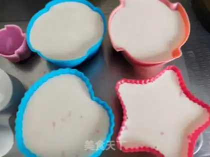 Make Rose cream step 11
