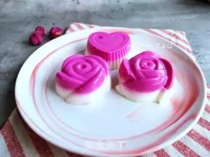 Make Rose cream step 12