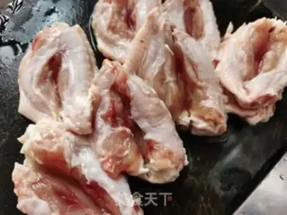Make Chicken wings in Orleans step 1