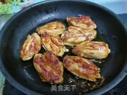 Make Chicken wings in Orleans step 5