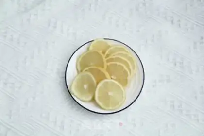 Make Fresh lemon, black pepper chicken wings step 4