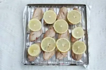 Make Fresh lemon, black pepper chicken wings step 5