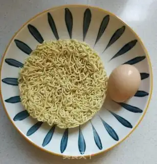 Make Egg pasta breakfast step 0