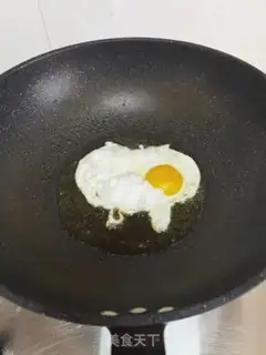 Make Egg pasta breakfast step 1