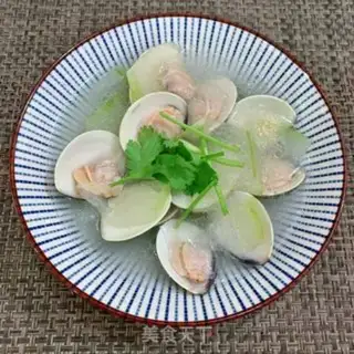 Make Wintermelon rollers, white soup step 9