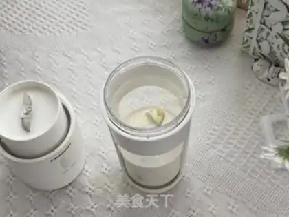 Make Melon cream step 1