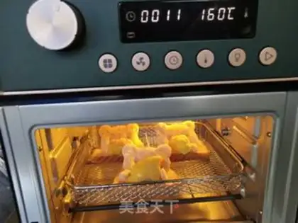 Make The bear roasts the durian step 5