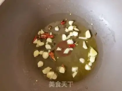 Make Squirt the silk step 4