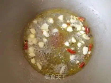 Make Squirt the silk step 5