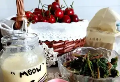 Make A cherry milk shake step 0