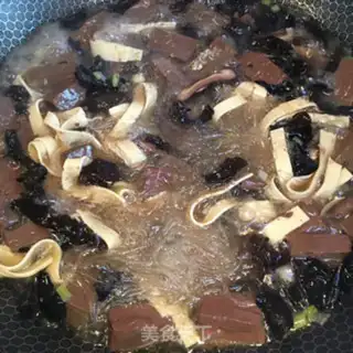 Make Duck blood fan soup step 11