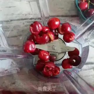 Make A cherry milk shake step 4