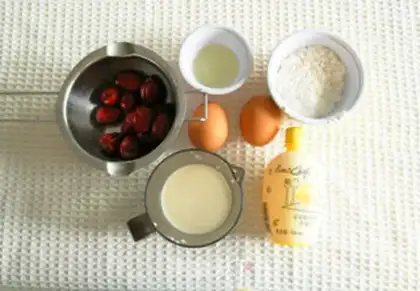 Make Red-tree cupcakes step 0