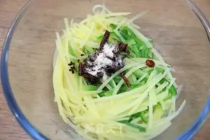 Make Creaming pepper potatoes step 10