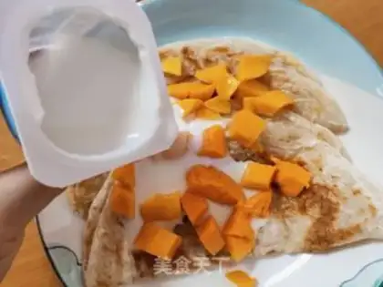 Make Mango yogurt cheesecake step 4