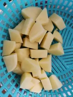 Make Potato shrimp balls step 1