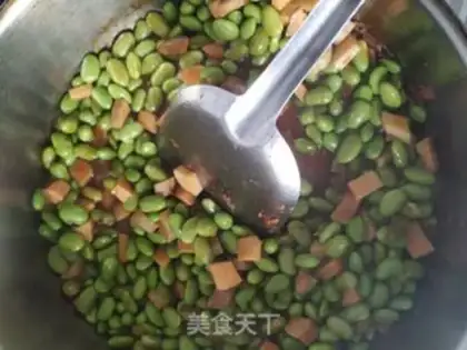 Make Dry prawn mashed beans step 5