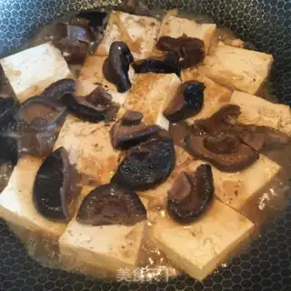 Make Tofu with mushrooms step 5