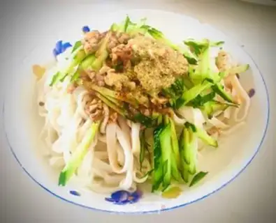 Make The cucumber mustard noodles step 5