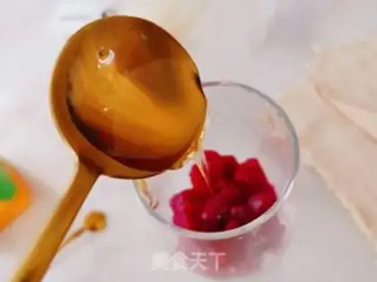 Make Flamingo milk tea step 4