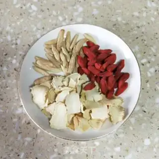 Make Roast chicken soup step 1