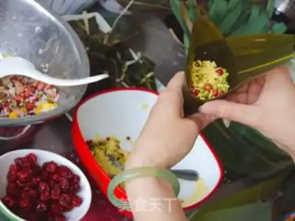 Make Yellow-rice red dates step 3