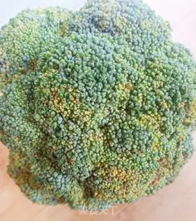 Make Garlic broccoli step 0