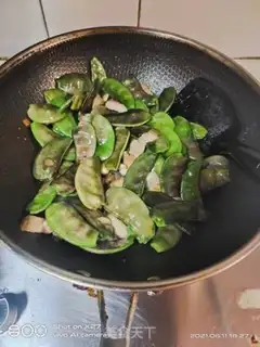 Make Five flowers and lentils step 2