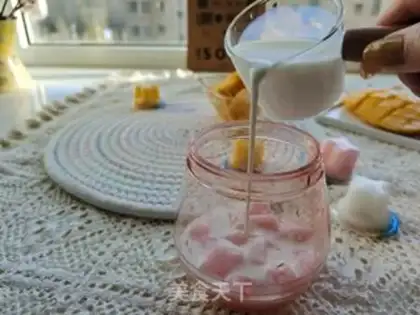 Make Mango yogurt step 1