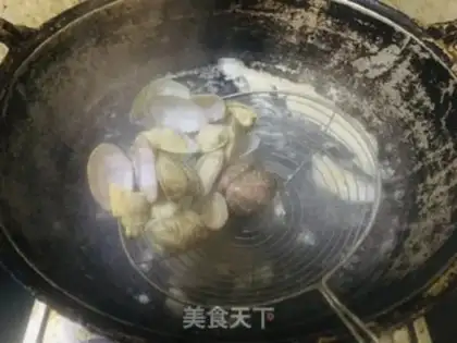 Make The white flower clams step 2
