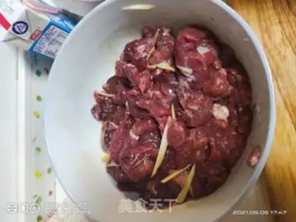 Make Cucumber beef step 0
