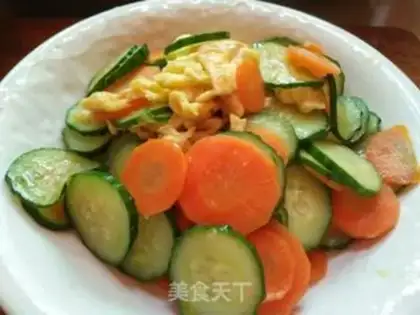 Make cucumber fried eggs step 11