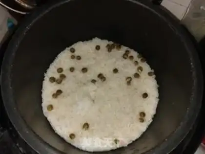 Make Gold egg fried rice step 0