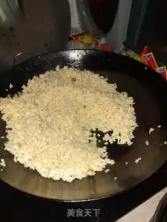 Make Gold egg fried rice step 5