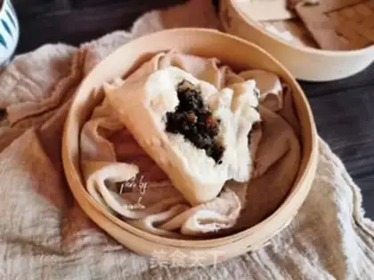 Make Black sesame sugar triangle step 9