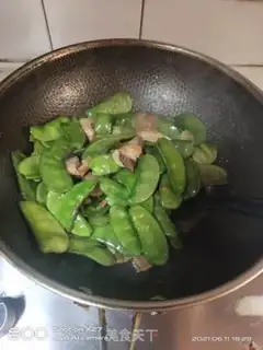 Make The lentils are fried with meat step 5