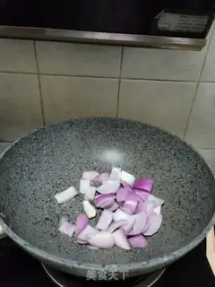 Make Onion fried intestines step 4