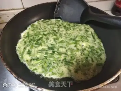 Make Scorch egg fried rice step 1