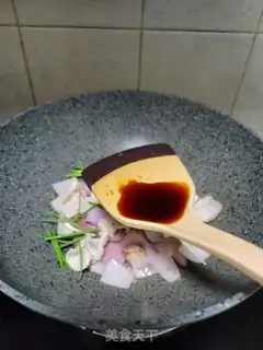 Make Onion fried intestines step 7