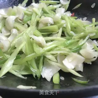 Make Celery makes sweet lily step 8