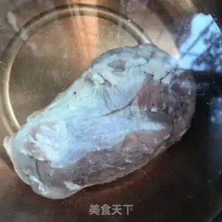 Make Silverfish beef porridge step 1
