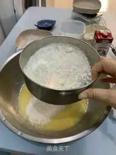Make Lemon cupcakes step 2