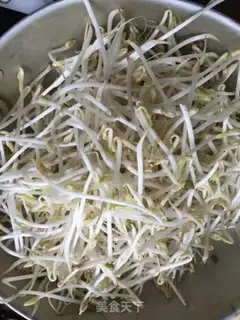 Make Spicy bean sprouts step 0