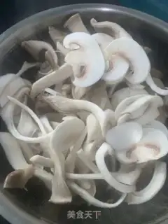 Make Frozen fish soup step 2