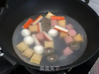 Make Quick hands with a hot pot step 2