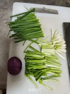 Make Onion oil step 1