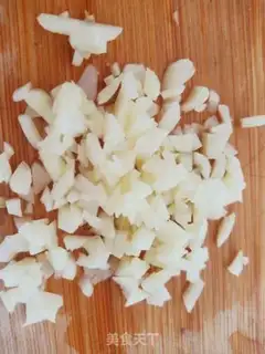 Make Chili fried eggs step 1