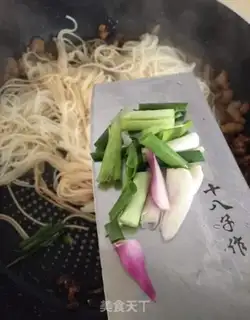 Make Fried noodles step 8