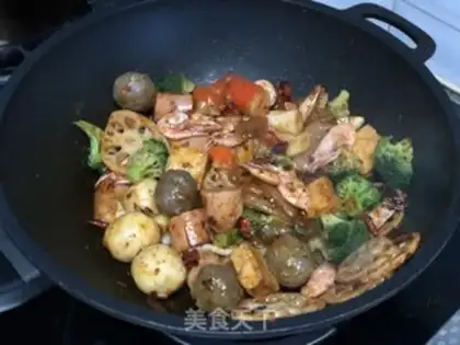 Make Quick hands with a hot pot step 7